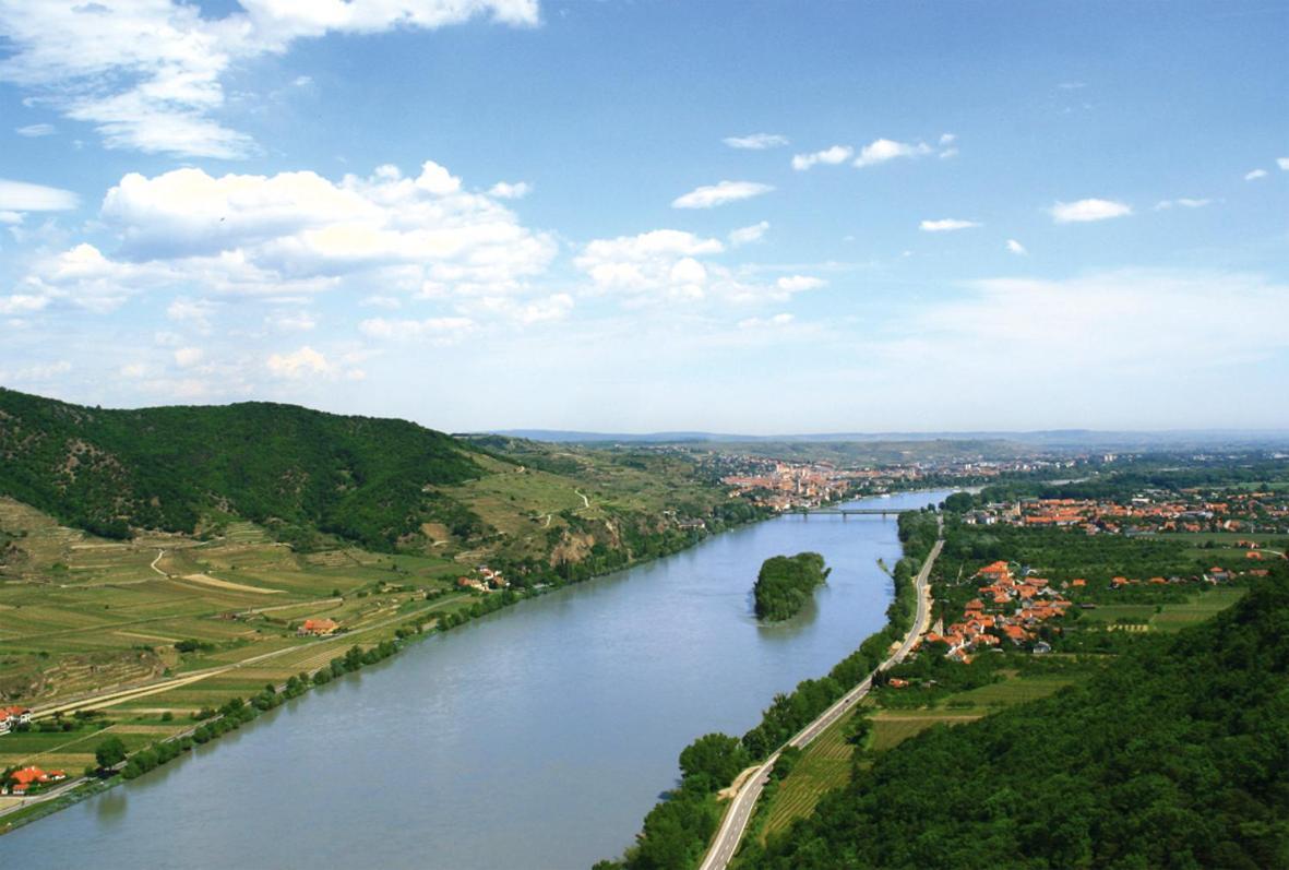 Weingut Jakob'S Ruhezeit เมาแตร์น ภายนอก รูปภาพ