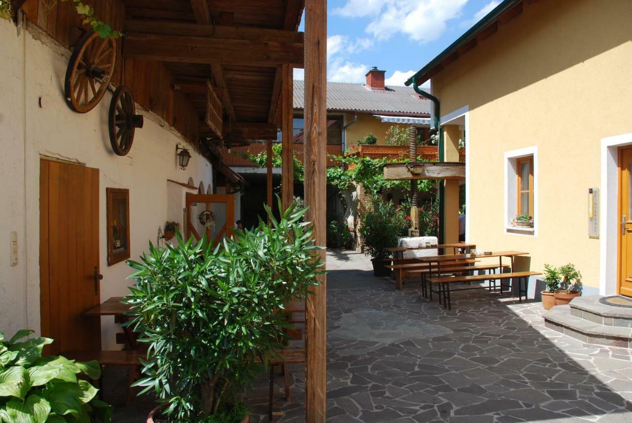 Weingut Jakob'S Ruhezeit เมาแตร์น ภายนอก รูปภาพ